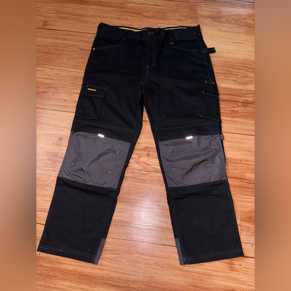Caterpillar MEN'S H2O DEFENDER WORK PANTS black 44x34 NWOT - Picture 2 of 12